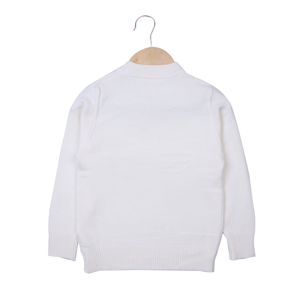 White knit pullover