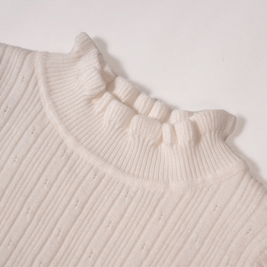 White knit pullover